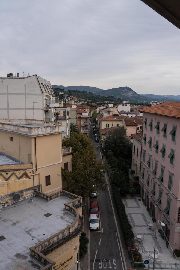 New Central Apartment & Rooms Montecatini Terme Exterior foto